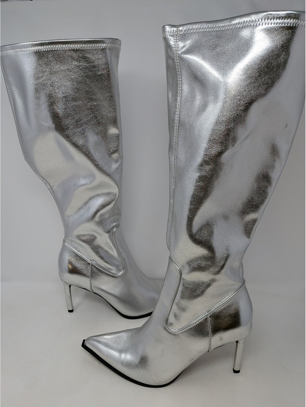 Forever 21 Women’s Size 8 Silver Metallic Knee-High Stiletto Boots